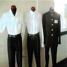 男子学生の制服