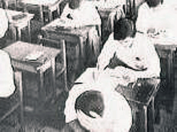 「授業中」の写真2