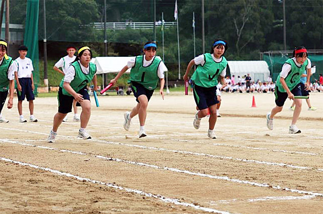 学年別 HR リレーの写真01