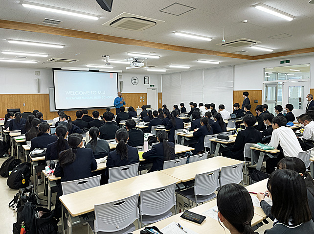 English Day�̎��Ƃ̗l�q01