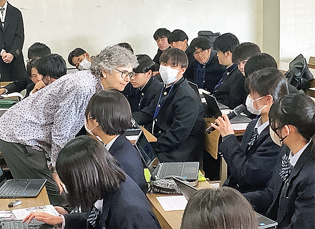 English Day�̎��Ƃ̗l�q01