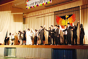 �X�e�[�W���\����̎ʐ^01