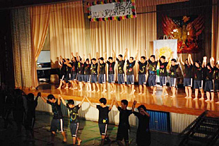 �X�e�[�W���\����̎ʐ^02