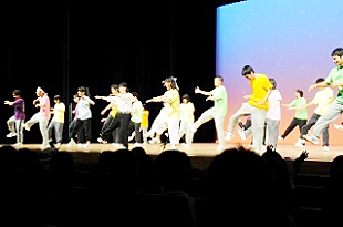 �X�e�[�W���\�E�R���T�[�g�̎ʐ^03