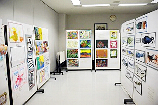 �u�݂Ȃ݂̂����x���w�Z �W���v�ʐ^01