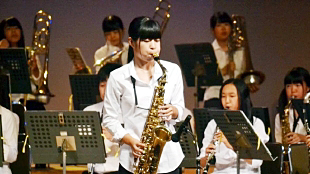 ���t�y���ɂ�鉉�t04