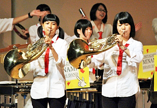 ���t�y���ɂ�鉉�t�̎ʐ^03