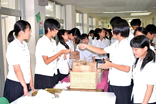 �u���l�X�R�� �N�b�L�[�̔��v�ʐ^