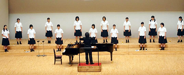 ���y���ɂ�鉉�t�̎ʐ^