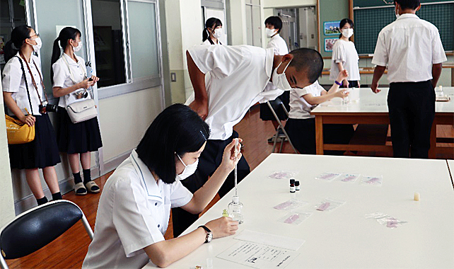 �u�ƒ�N���u�v�A���}�X�v���[���ʐ^