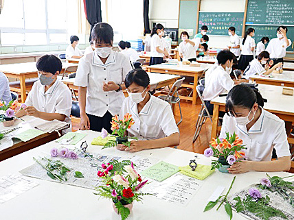 �u�ؓ��� �̌��v�ʐ^