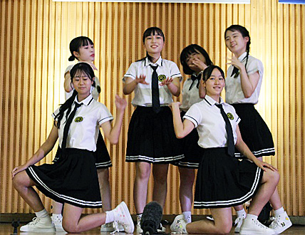 �l�E�c�̔��\�̎ʐ^04